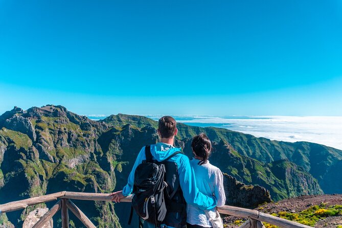 Arieiro Peak, Santana & Ponta São Lourenço in Open Roof 4X4 Tour - Guides on the mic: how names like Francisco and Diogo shape the day
