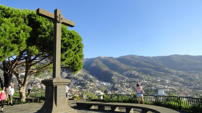 Funchal, Madeira Short Visit Shore Excursion - Pico dos Barcelos and Eira do Serrado: two viewpoints, two kinds of “wow”