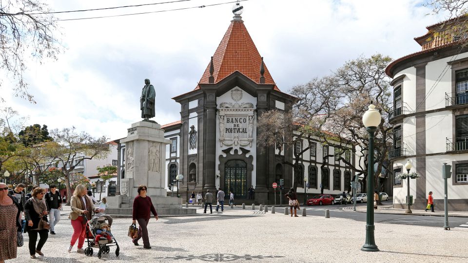 Funchal: Private Guided Walking Tour - Through the sugar-era streets: finding Funchal’s medieval heart