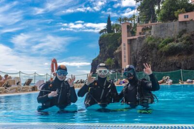 Funchal: Scuba Diving Experience for Beginners - Ocean Option vs Pool-Only: Choosing the Right Age-Appropriate Experience
