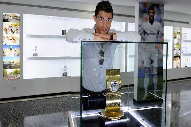 Madeira: Private Cristiano Ronaldo Tour with CR7 Museum - Andorinha Football Stadium: The First Official Club Chapter