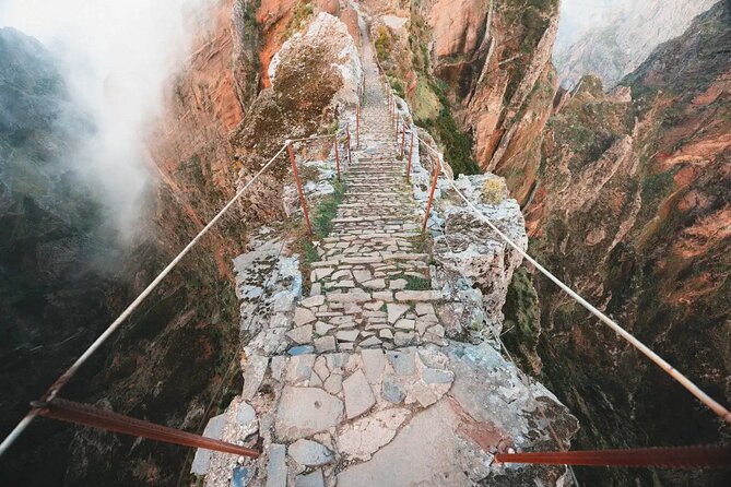 Madeira: Sunrise at Pico do Arieiro & Hike Larano trail - Pickup, timing, and what to wear before you even leave